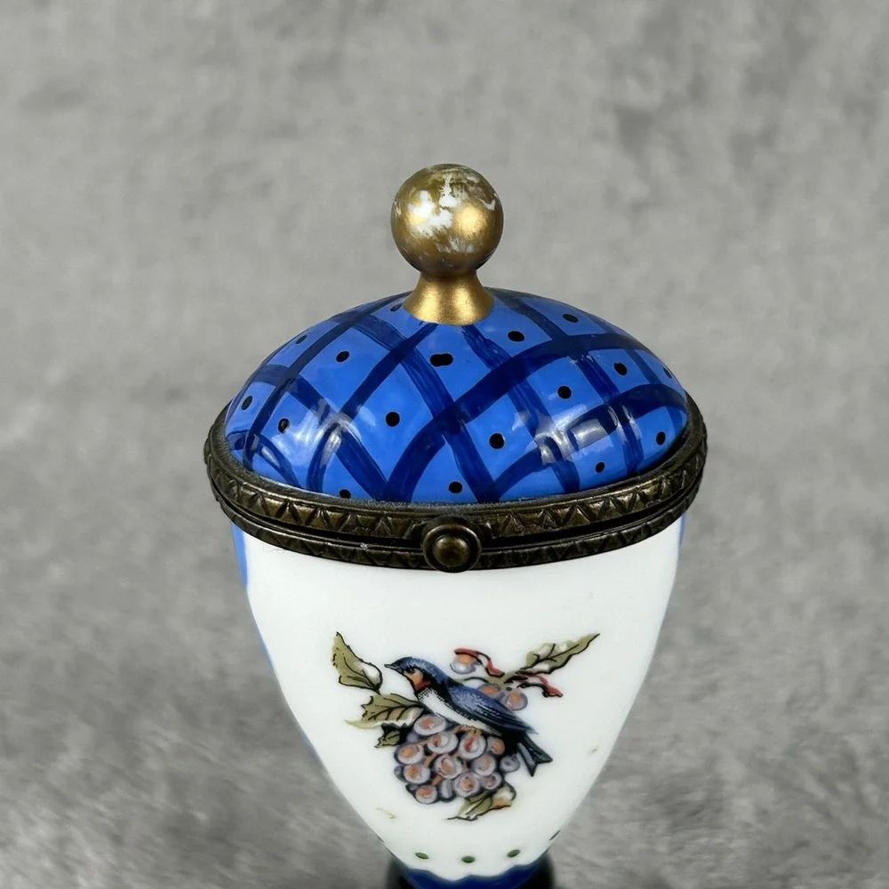 Tracy Porter The Home Collection trinket box shaped like vase, w/bird on grapes